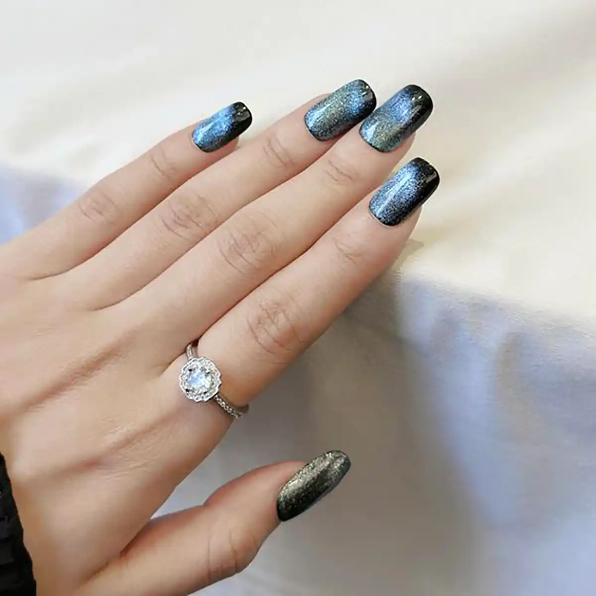 ژلیش خاص چشم گربه ای