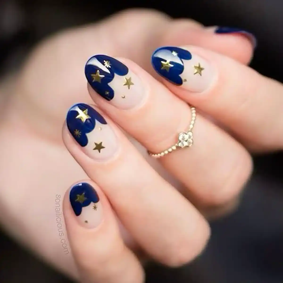 ژلیش ناخن گل دخترانه