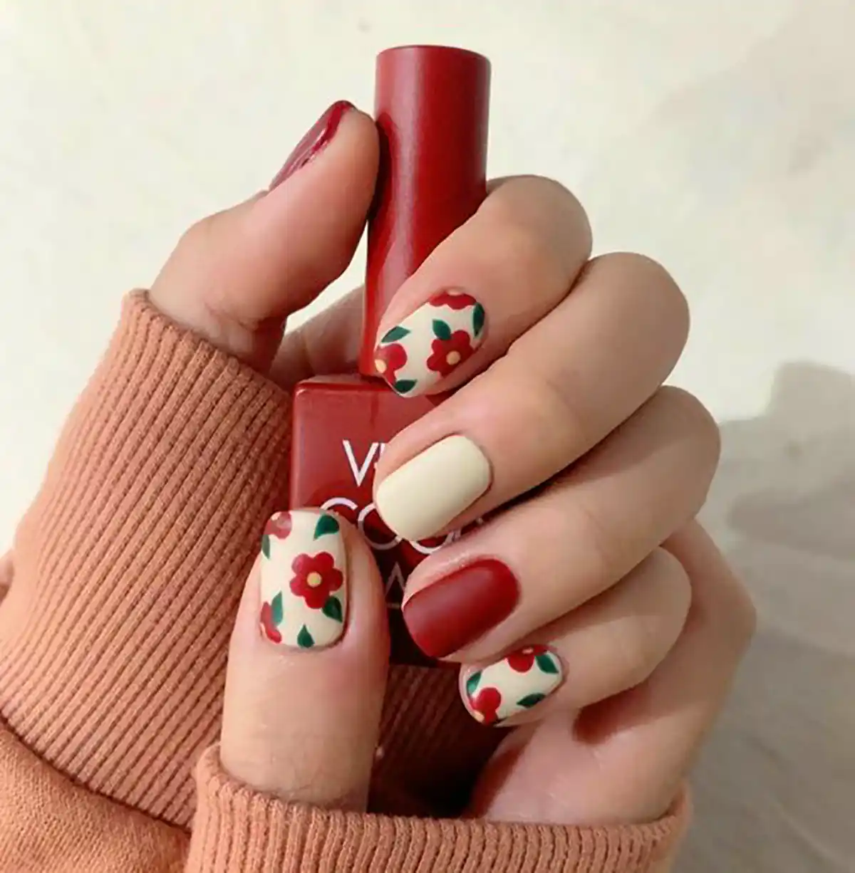 ژلیش ناخن گل دخترانه
