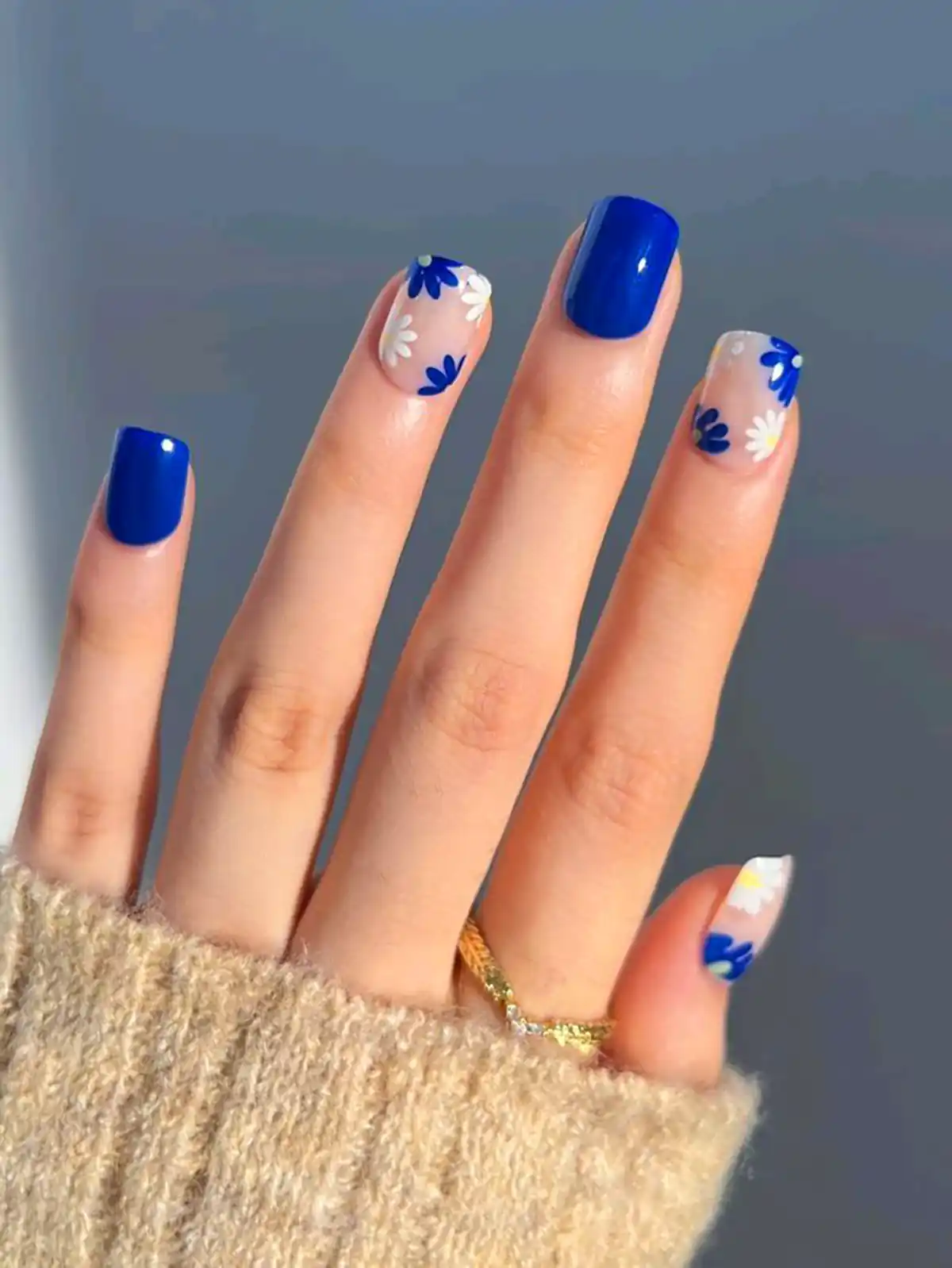 ژلیش ناخن گل دخترانه