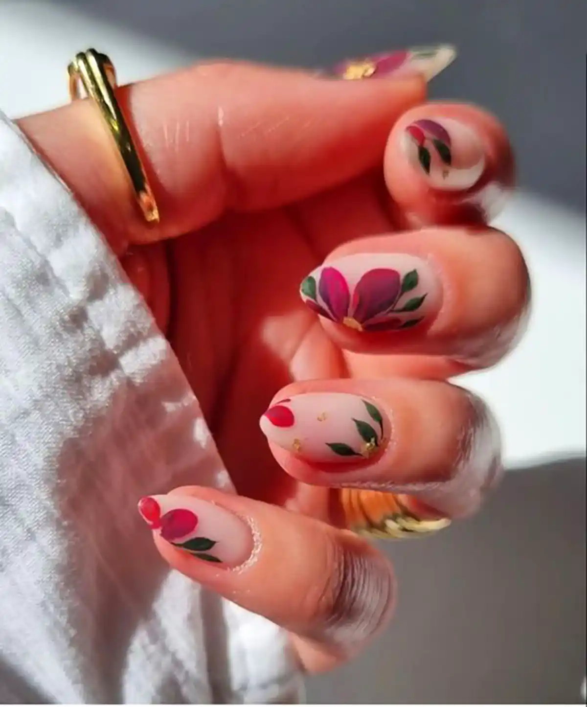 ژلیش ناخن گل دخترانه