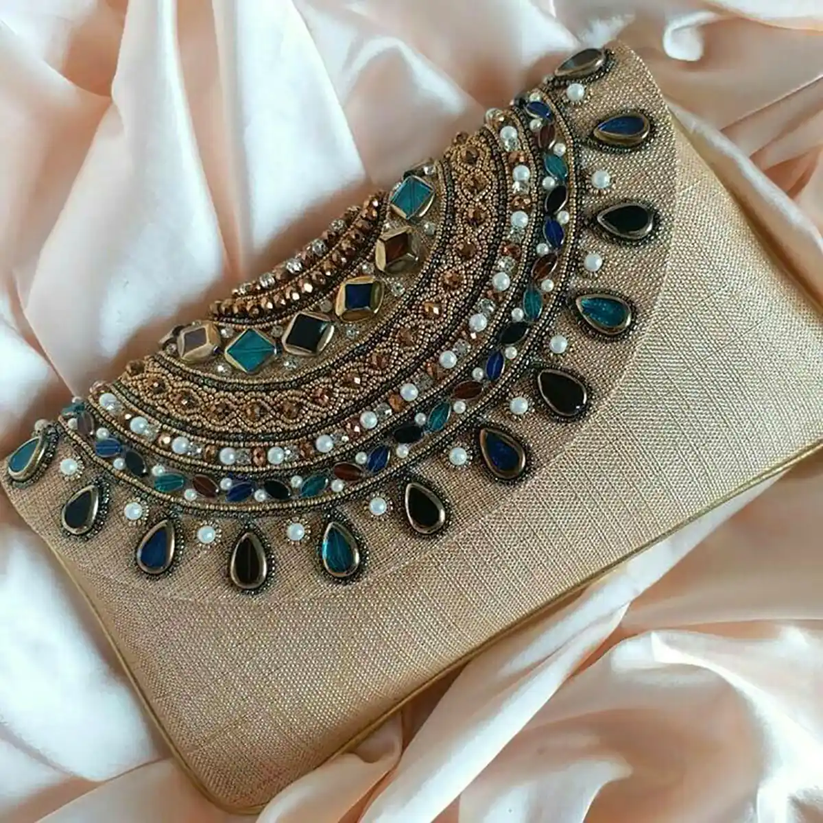 کیف فانتزی جواهردوزی