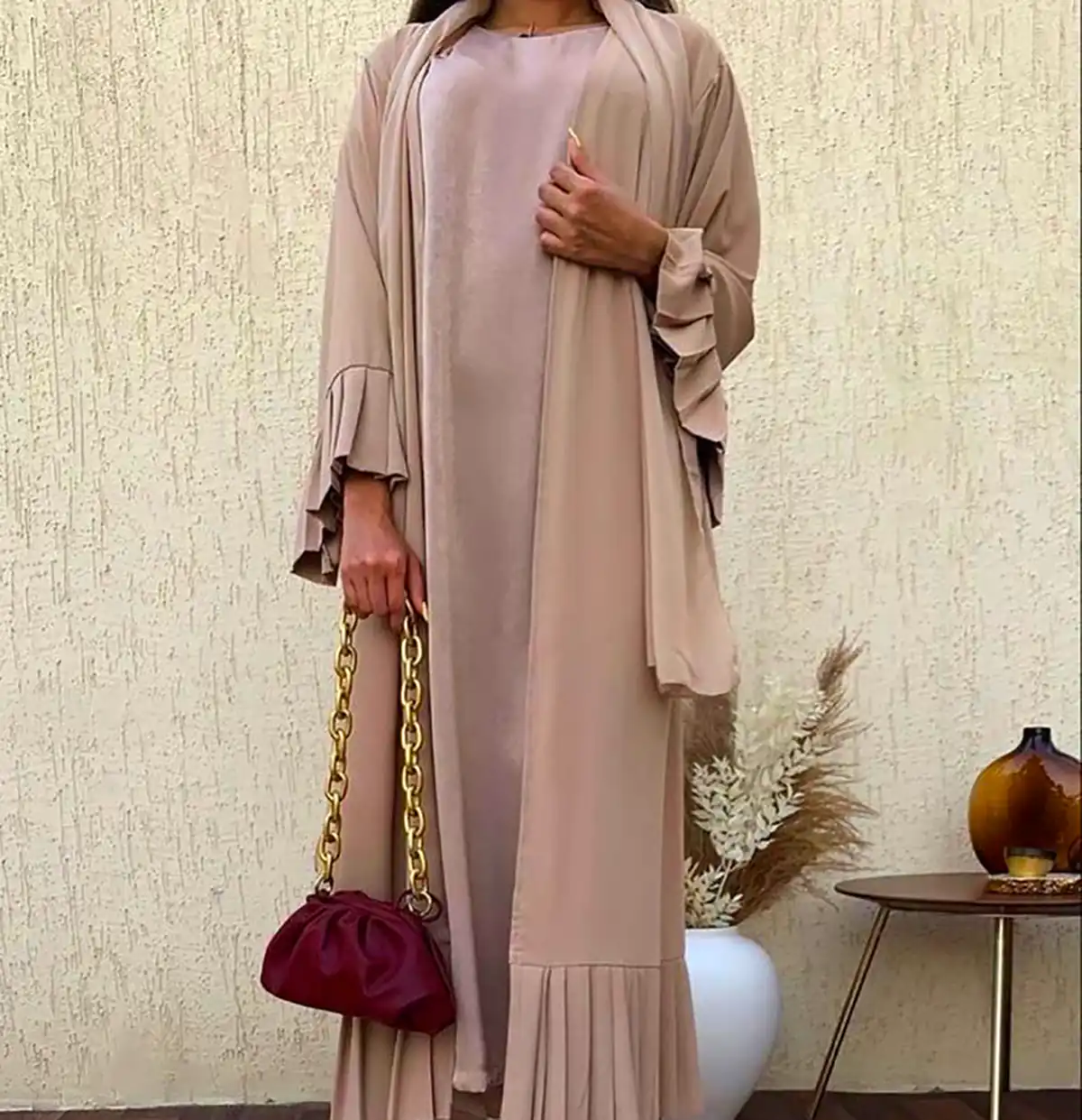 تیپ روزانه ساده با مانتو عبایی