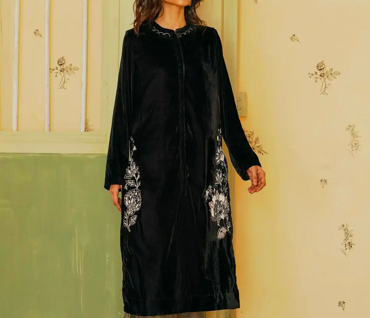 پیراهن مشکی مخمل زنانه