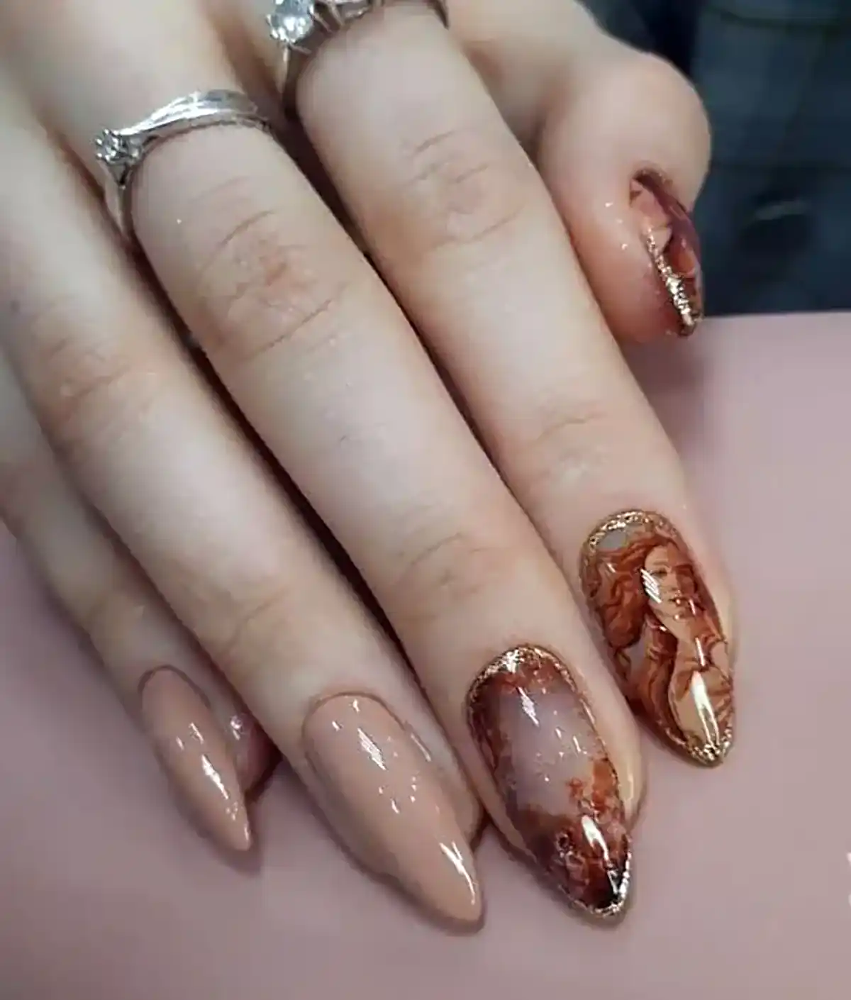 طراحی ناخن ماربل جذاب