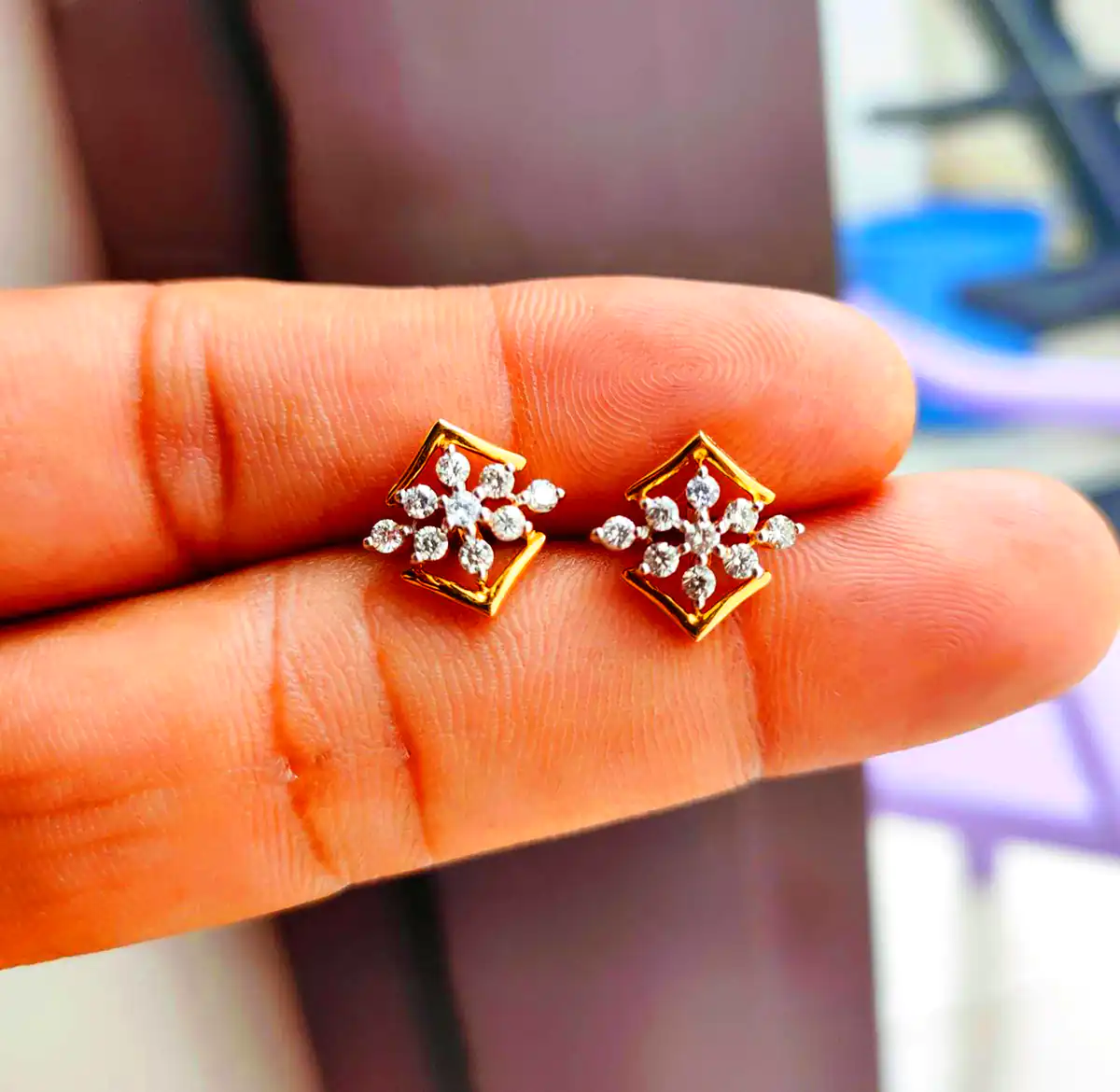 گوشواره مدرن و شیک طلا