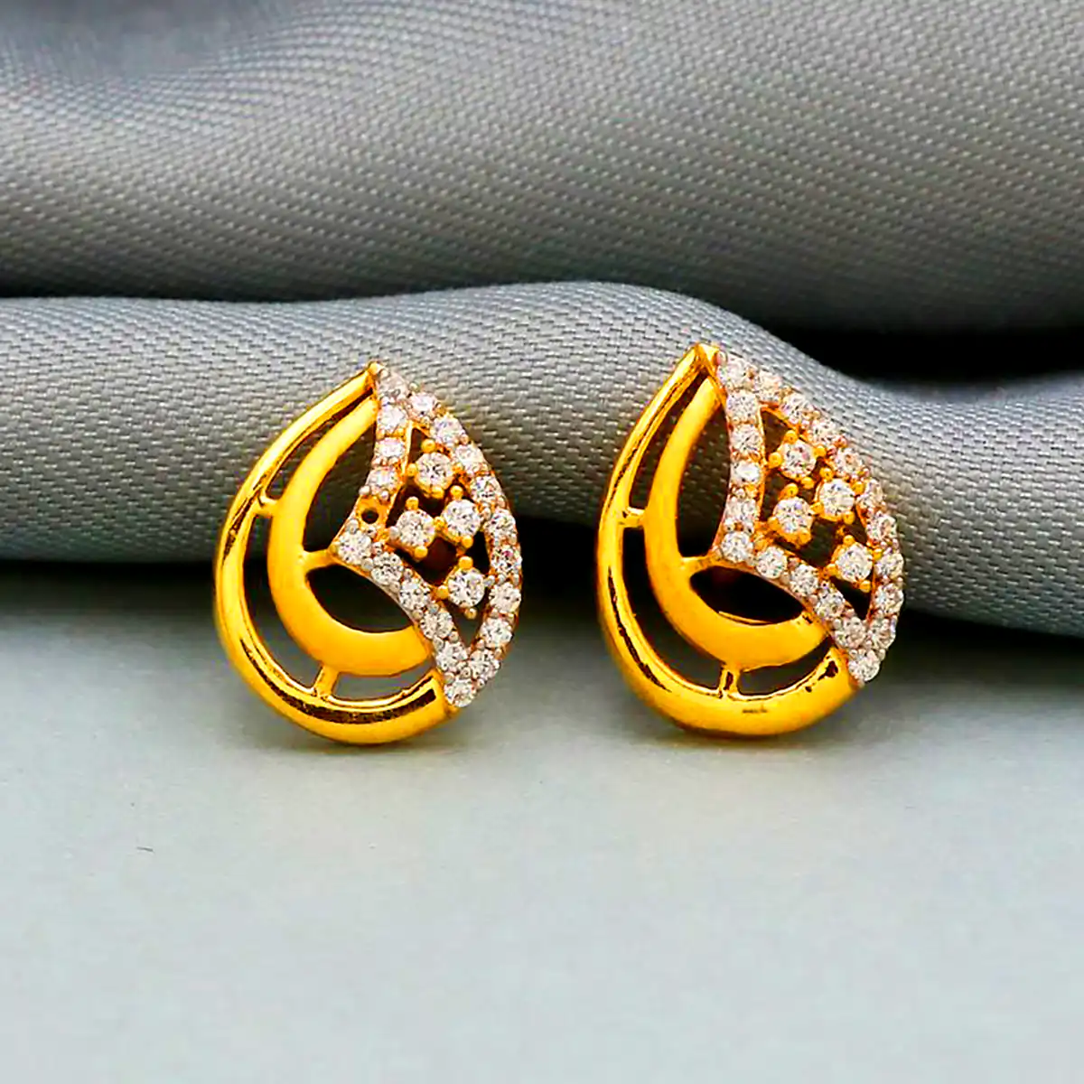 گوشواره مدرن و شیک طلا