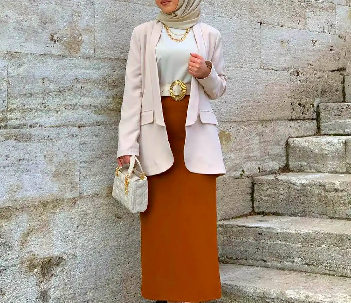 تیپ پاییزی شیک و کاربردی