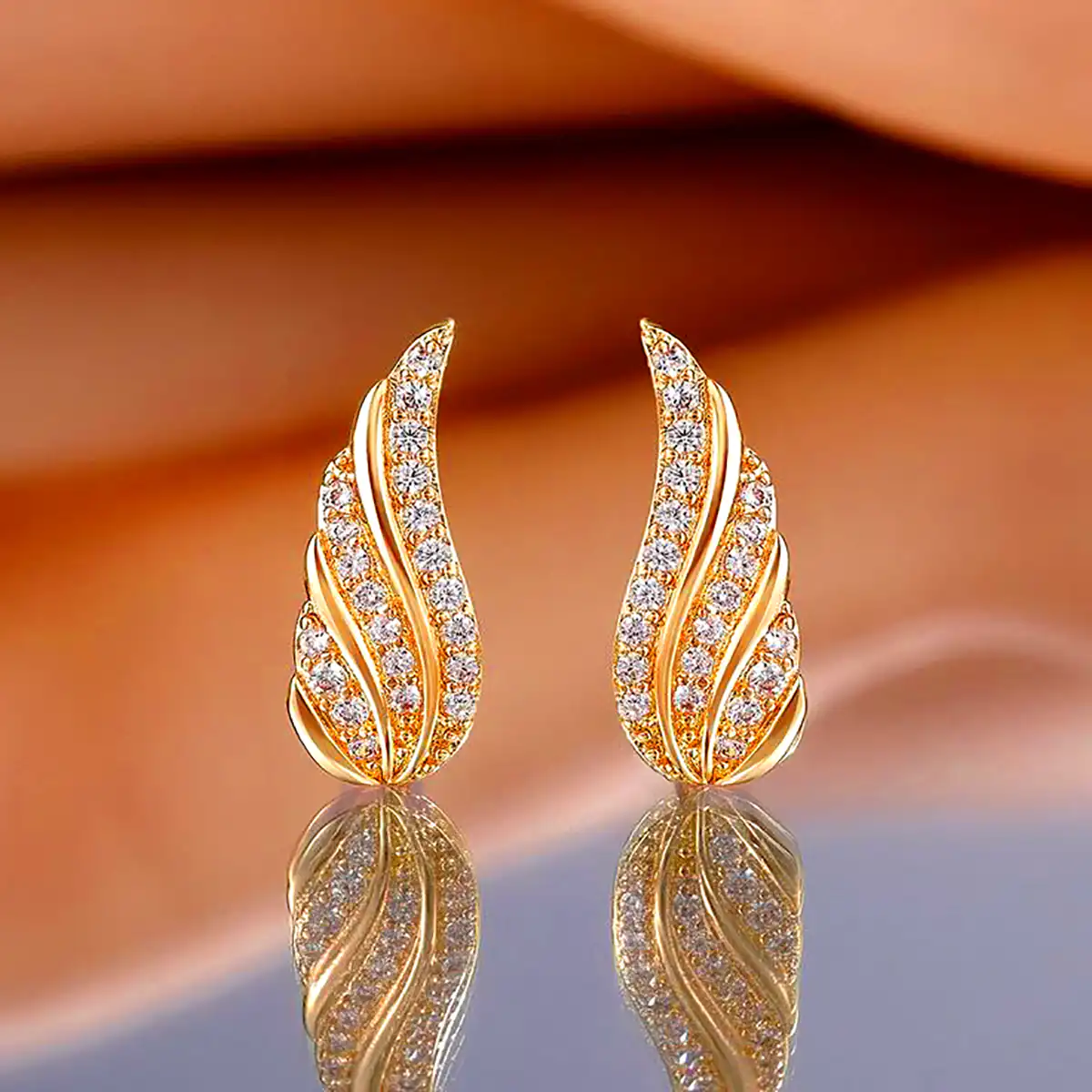 گوشواره طلا مدرن و مینیمال