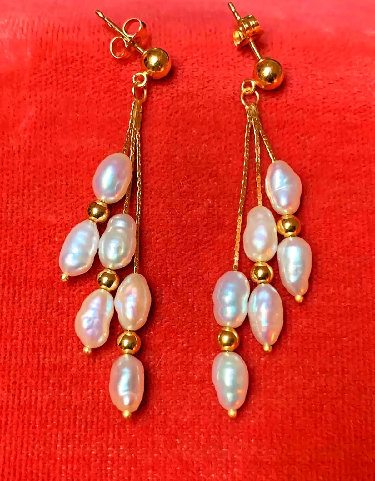 گوشواره مرواریدی کلاسیک