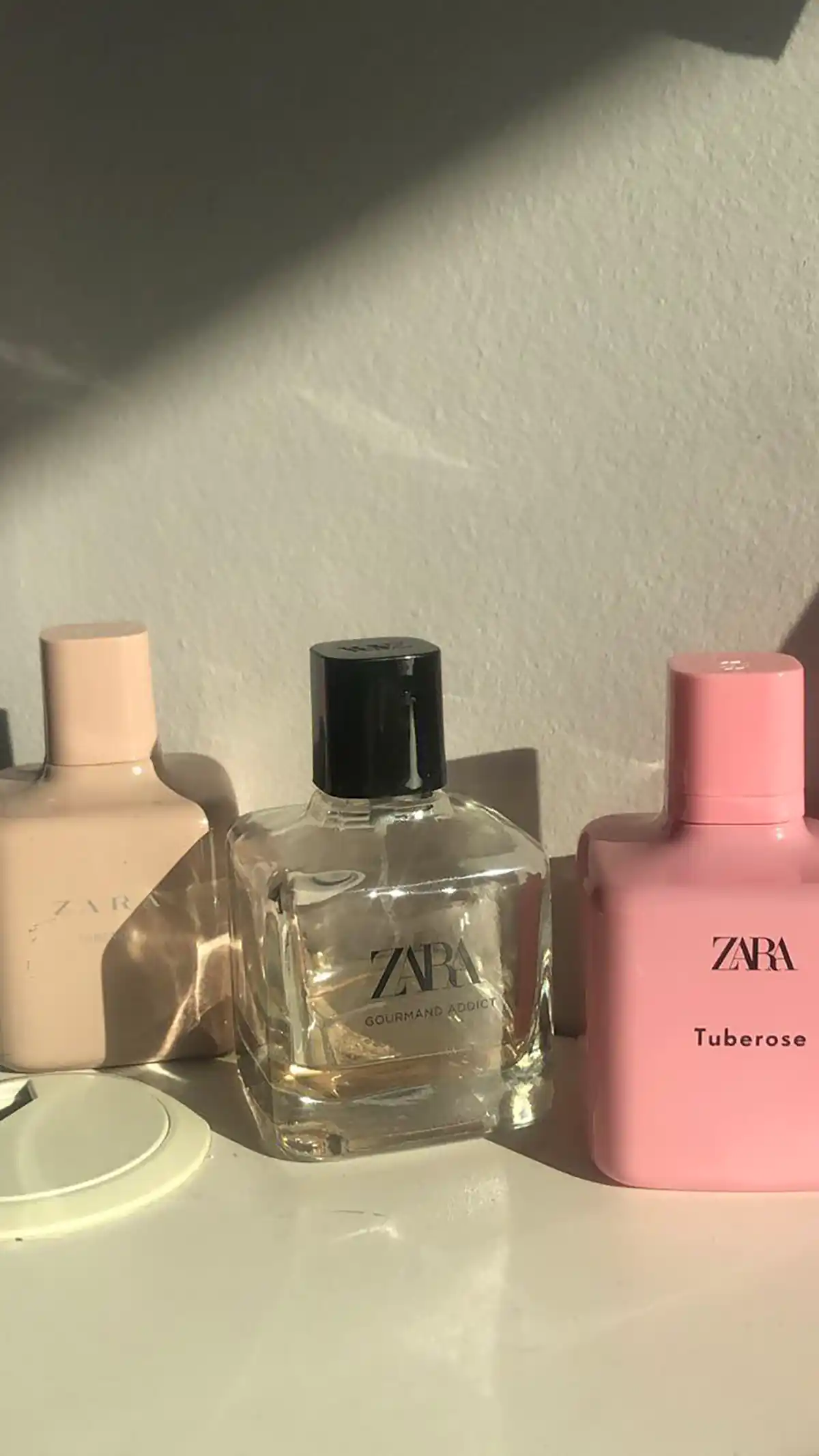 عطر زنانه فانتزی و دلنشین
