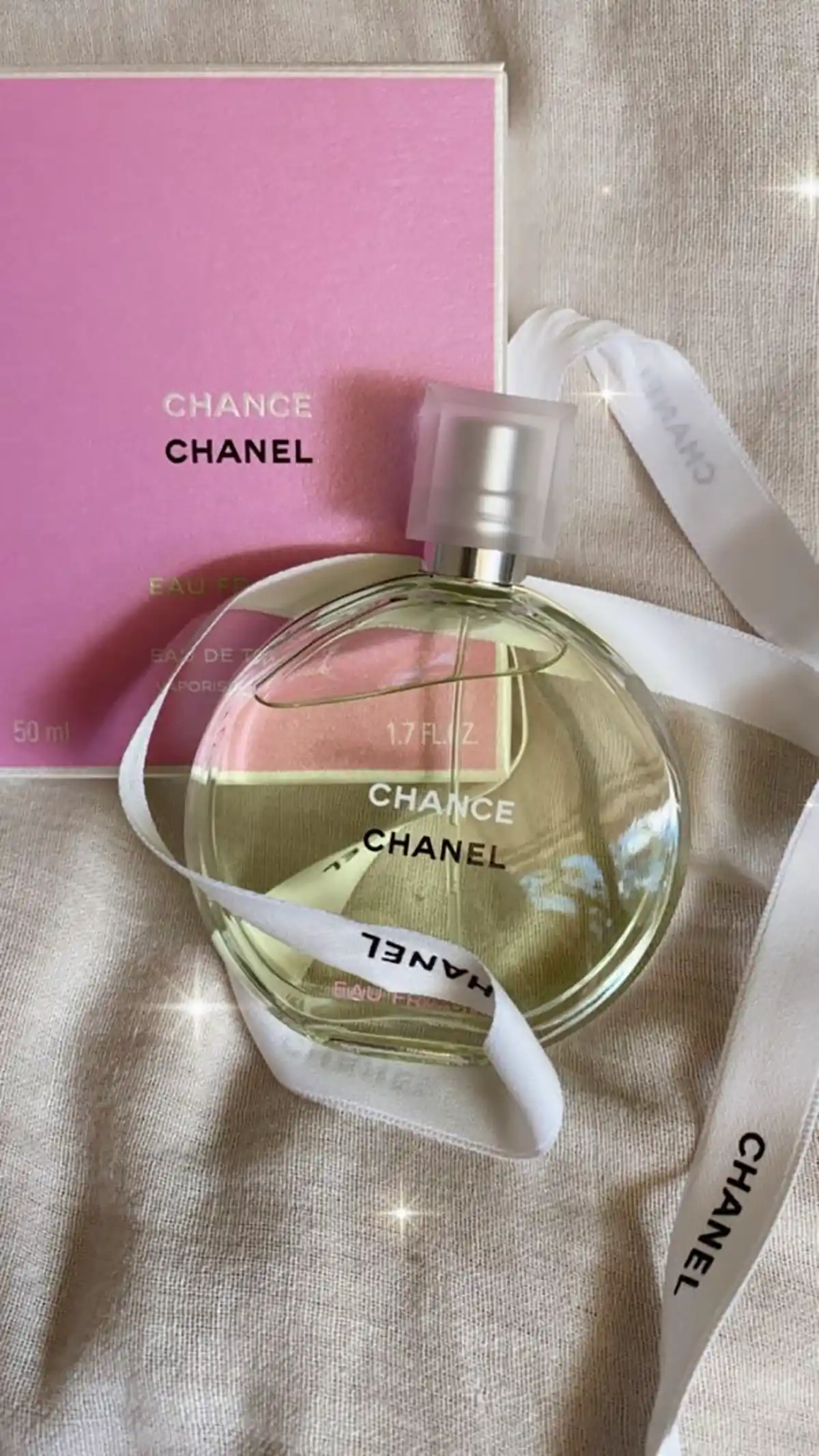 عطر زنانه فانتزی و دلنشین