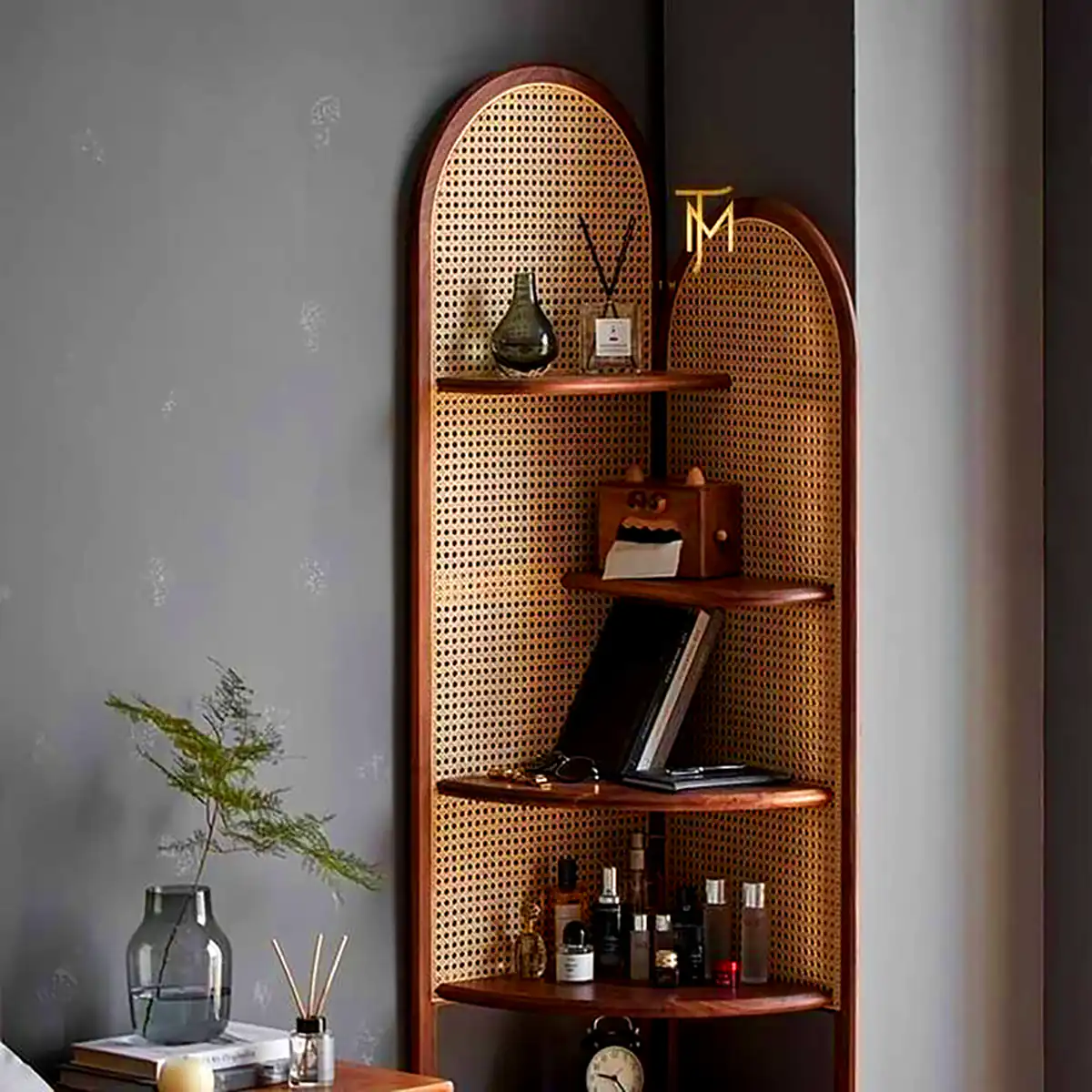 شلف چوبی کنج دیوار