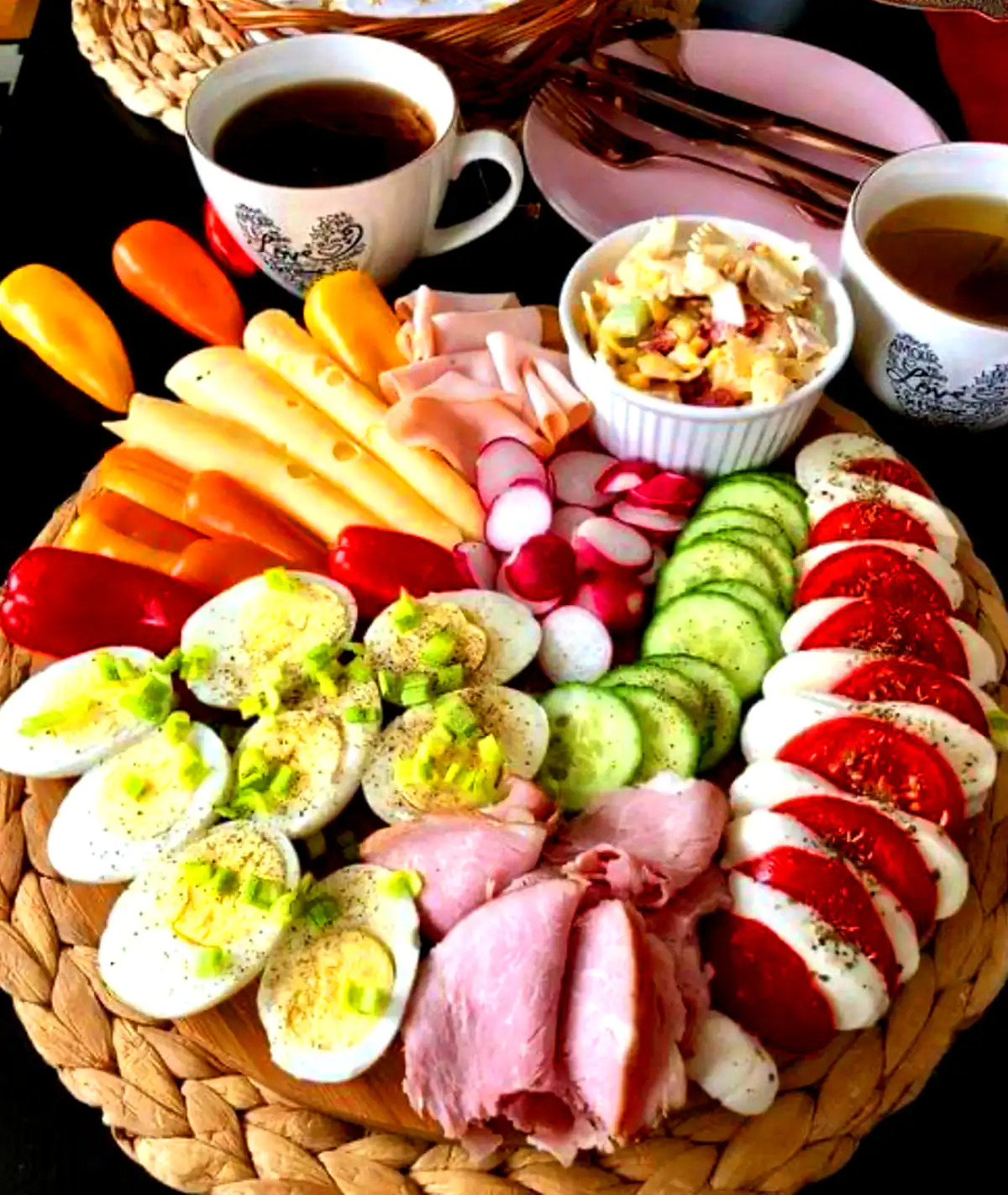 بشقاب سرو صبحانه