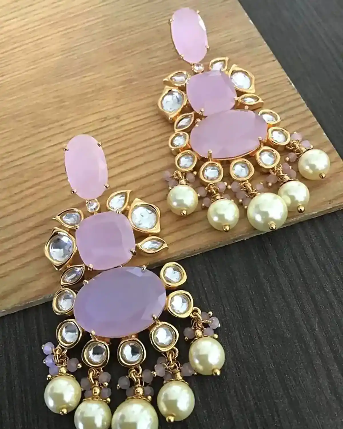 گوشواره کریستالی صورتی سلطنتی