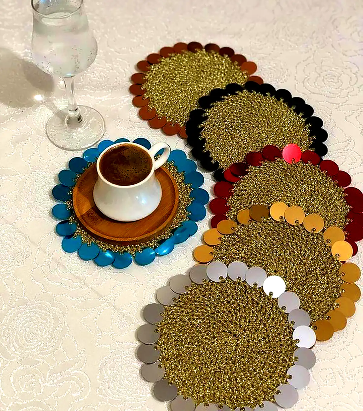 زیر بشقابی رنگی طرحدار