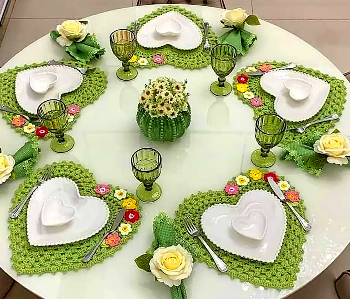 زیر بشقابی رنگی طرحدار