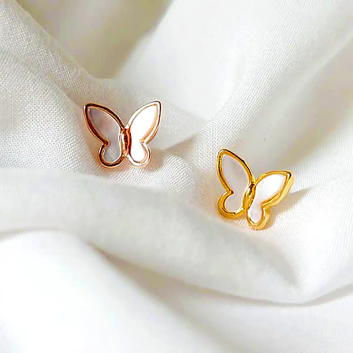 گوشواره سواروسکی پروانه‌ای 