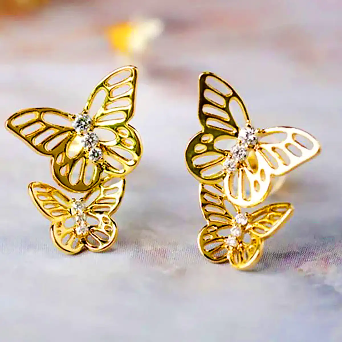 گوشواره سواروسکی پروانه‌ای 