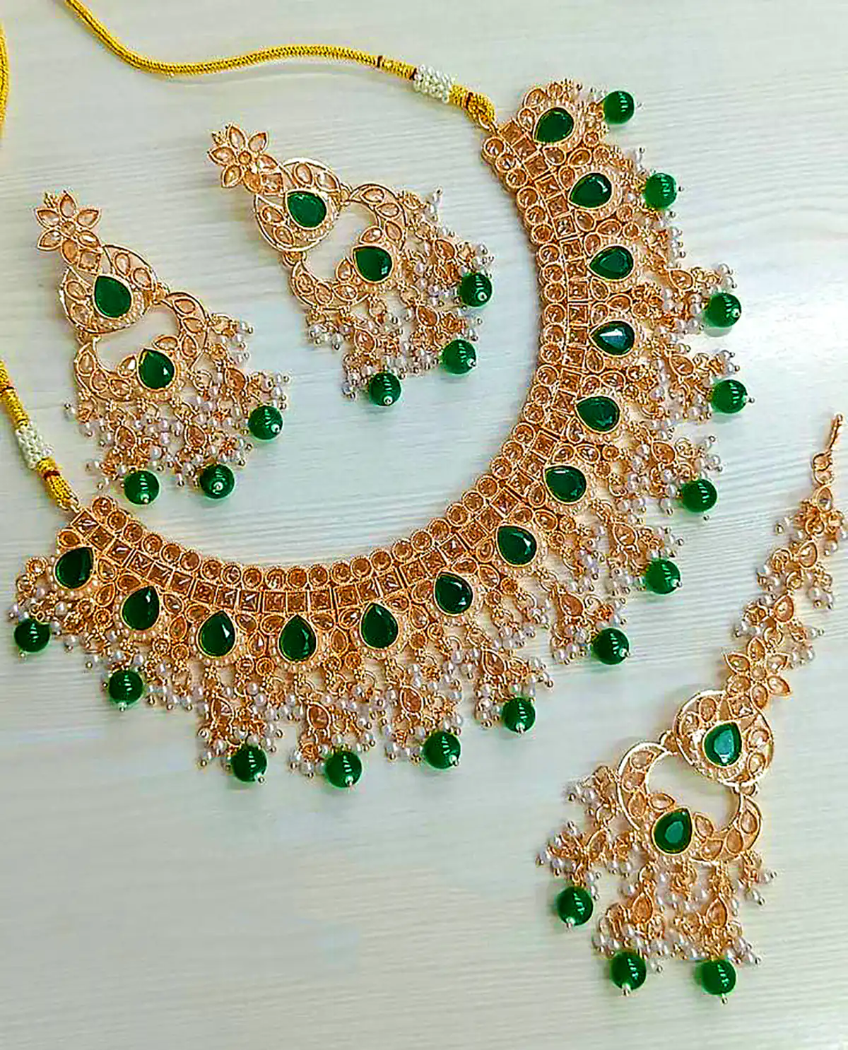 سرویس یشم هندی