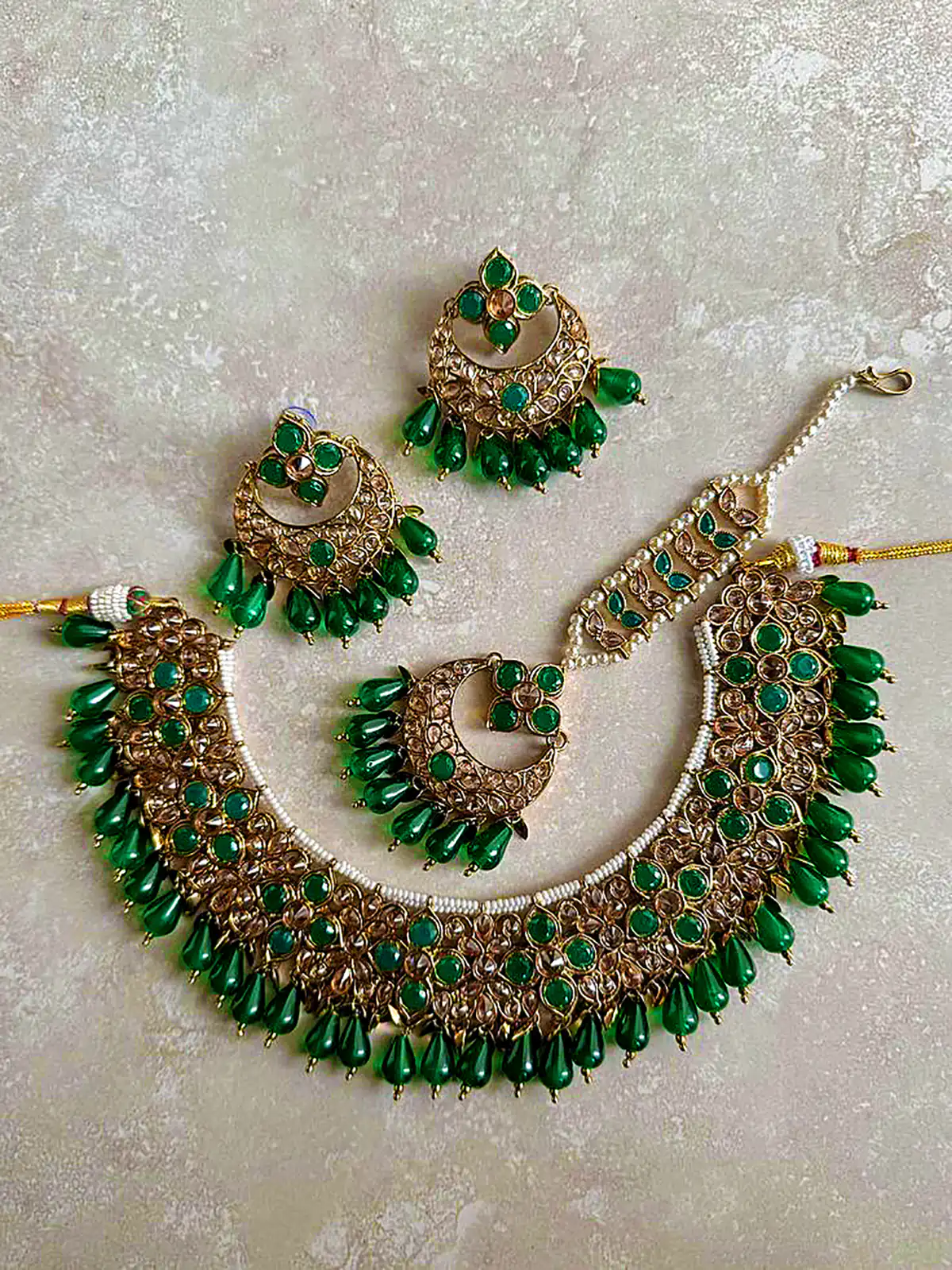 سرویس یشم هندی