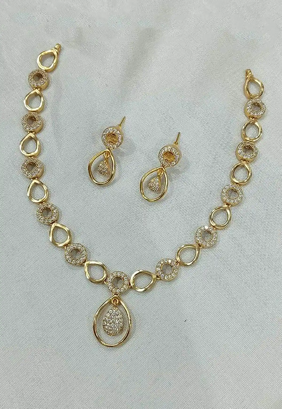 نیم‌ست برلیانس لاکچری