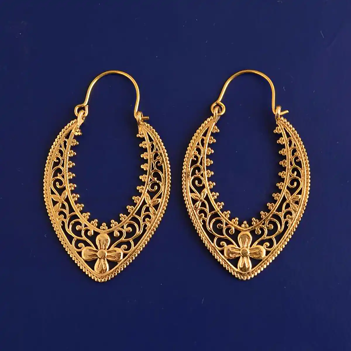 گوشواره حلقه‌ای قبیله‌ای