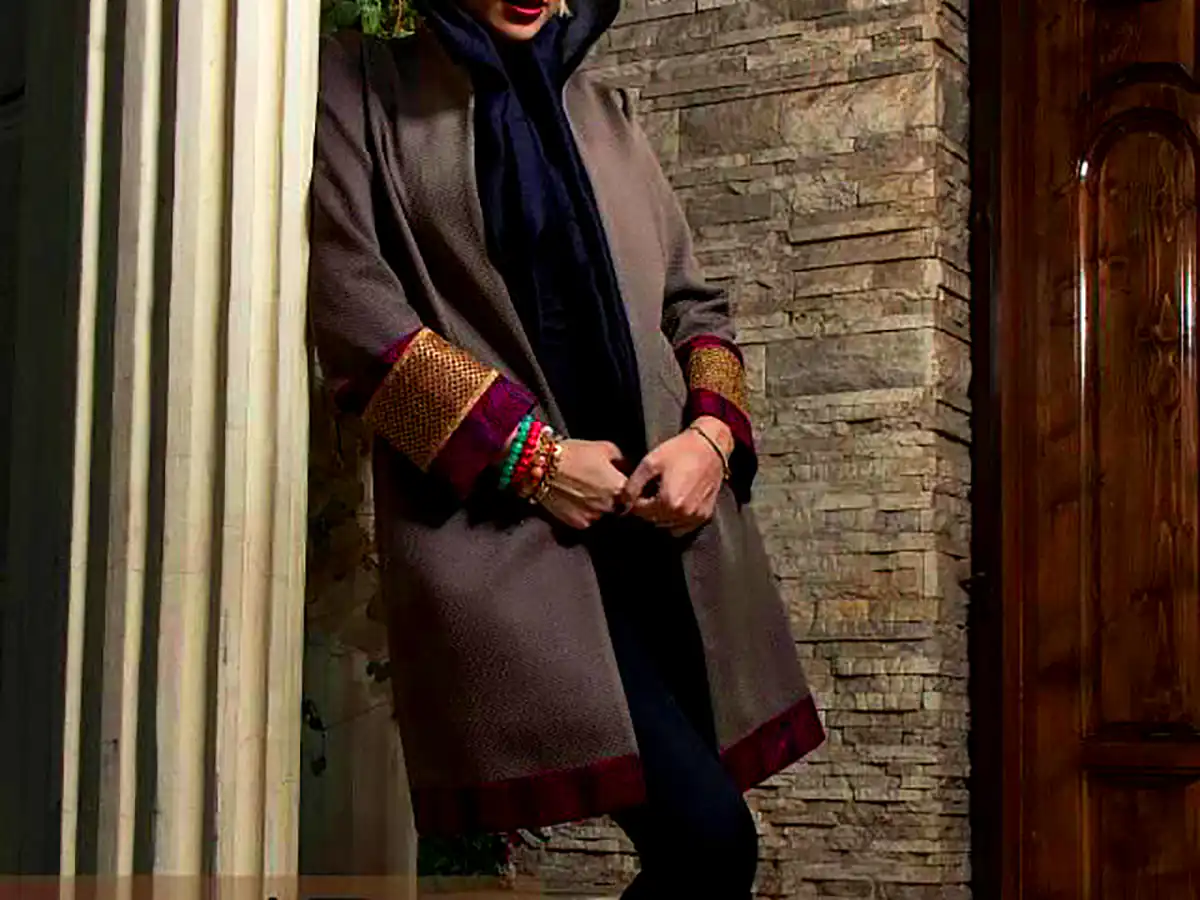 مانتو طرحدار زنانه