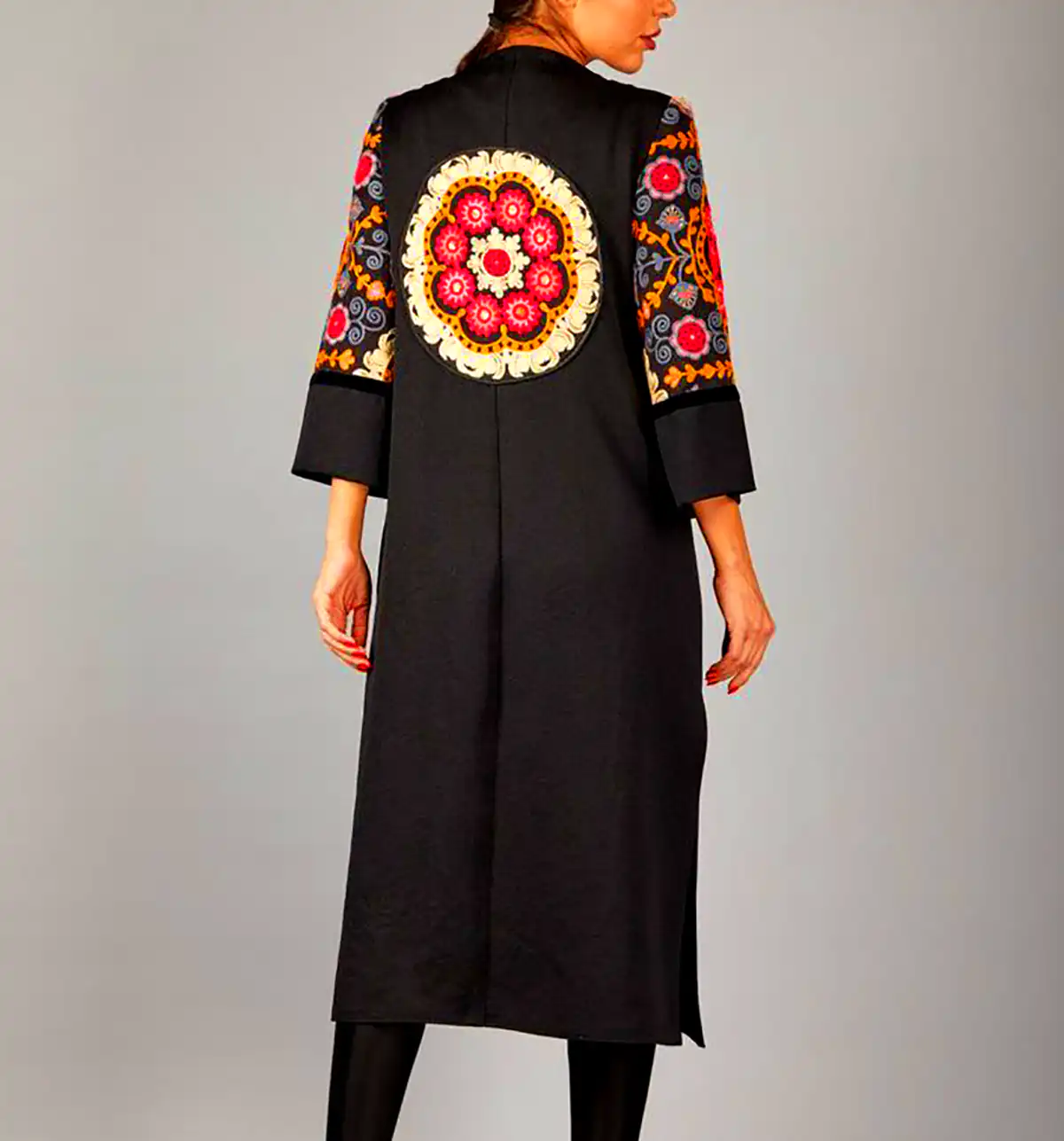 مانتو طرحدار زنانه