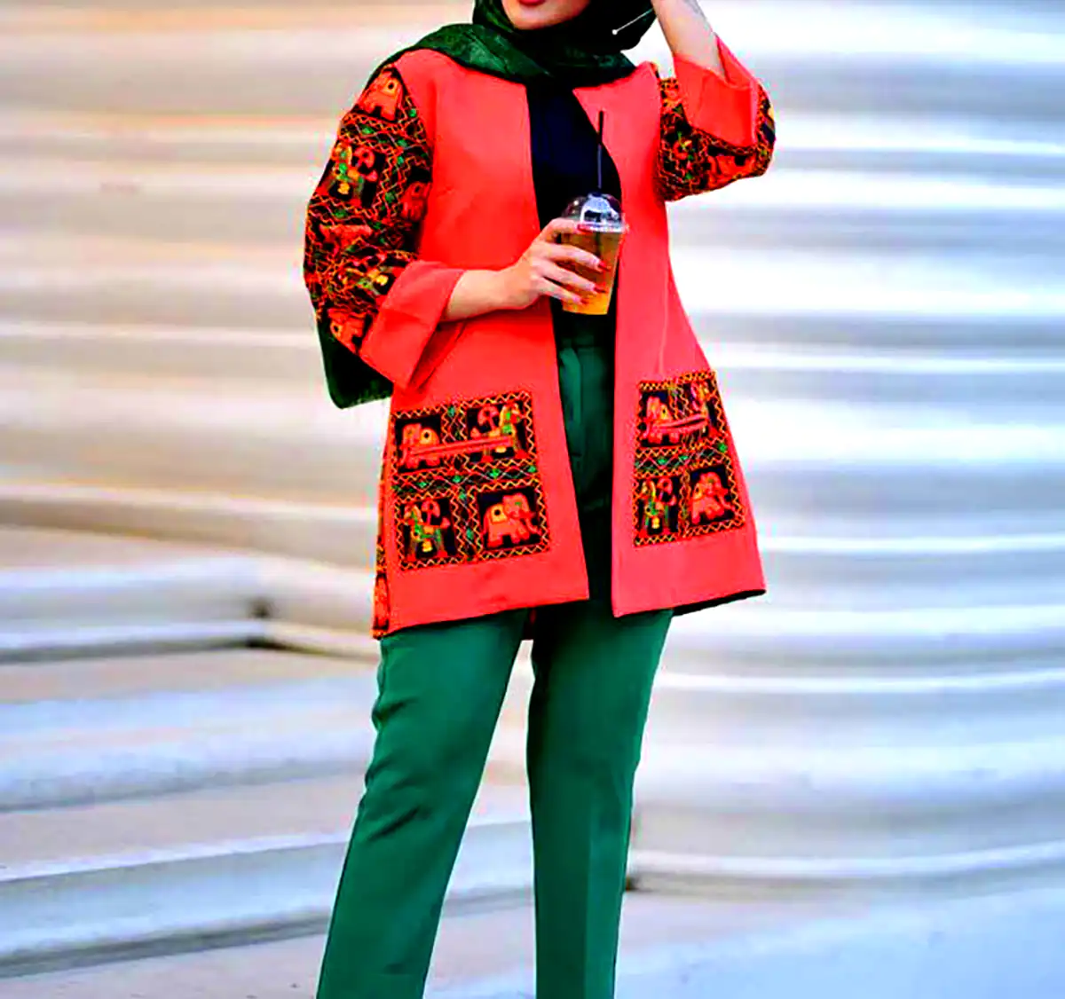 مانتو شاد سنتی