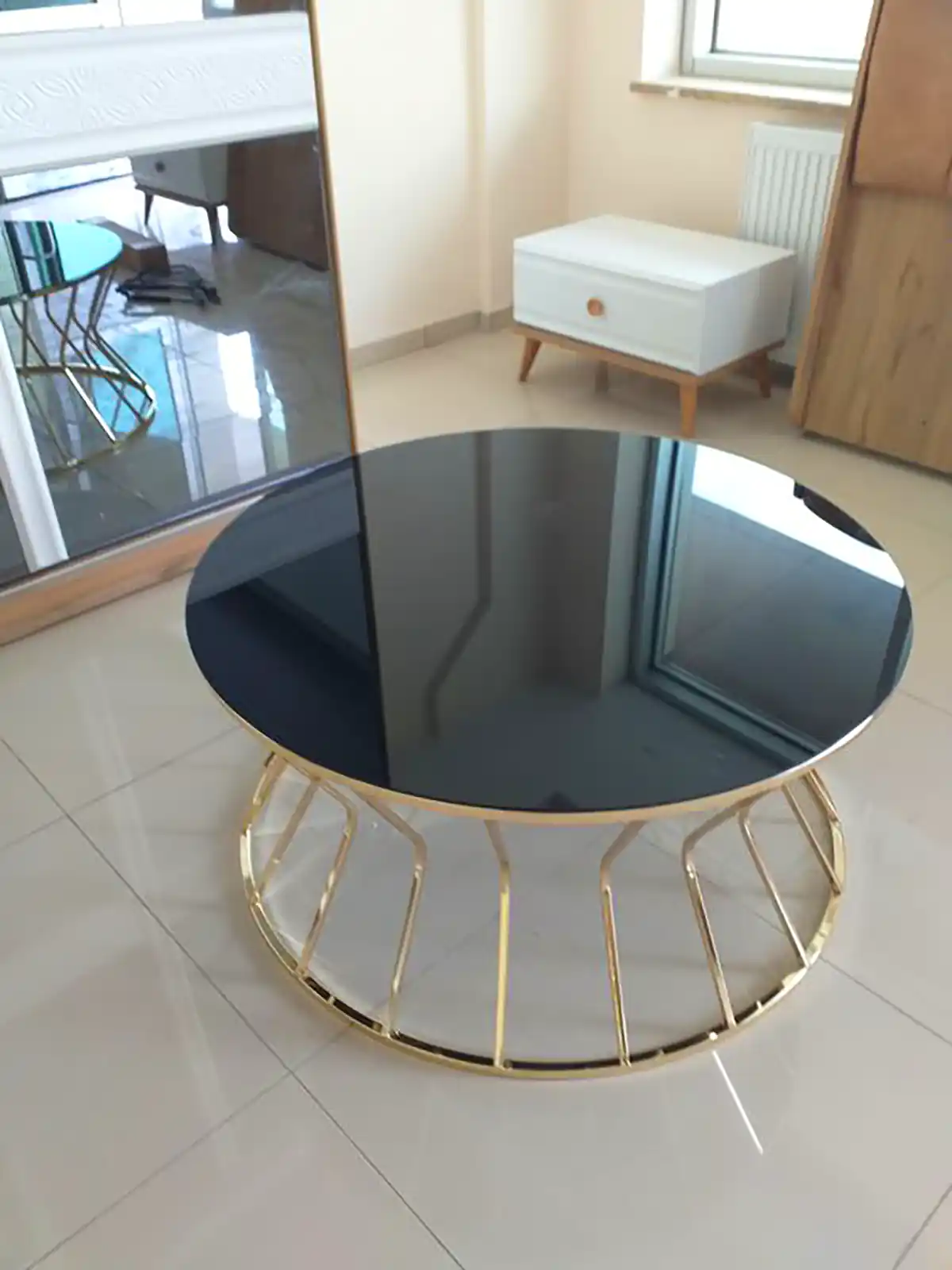میز عسلی پایه طلایی