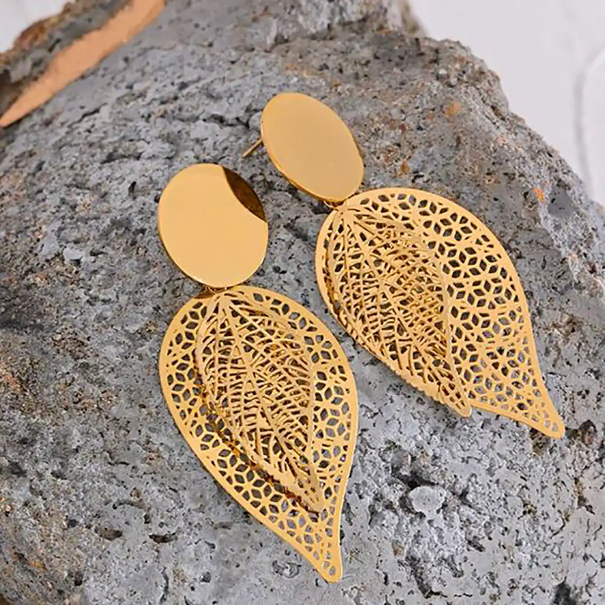 گوشواره زنانه کلاسیک آویز