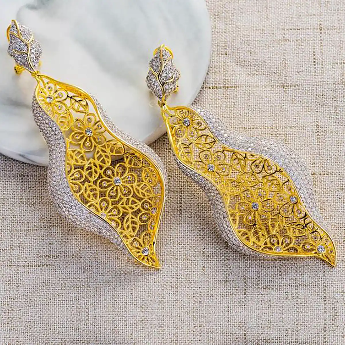 گوشواره زنانه کلاسیک آویز