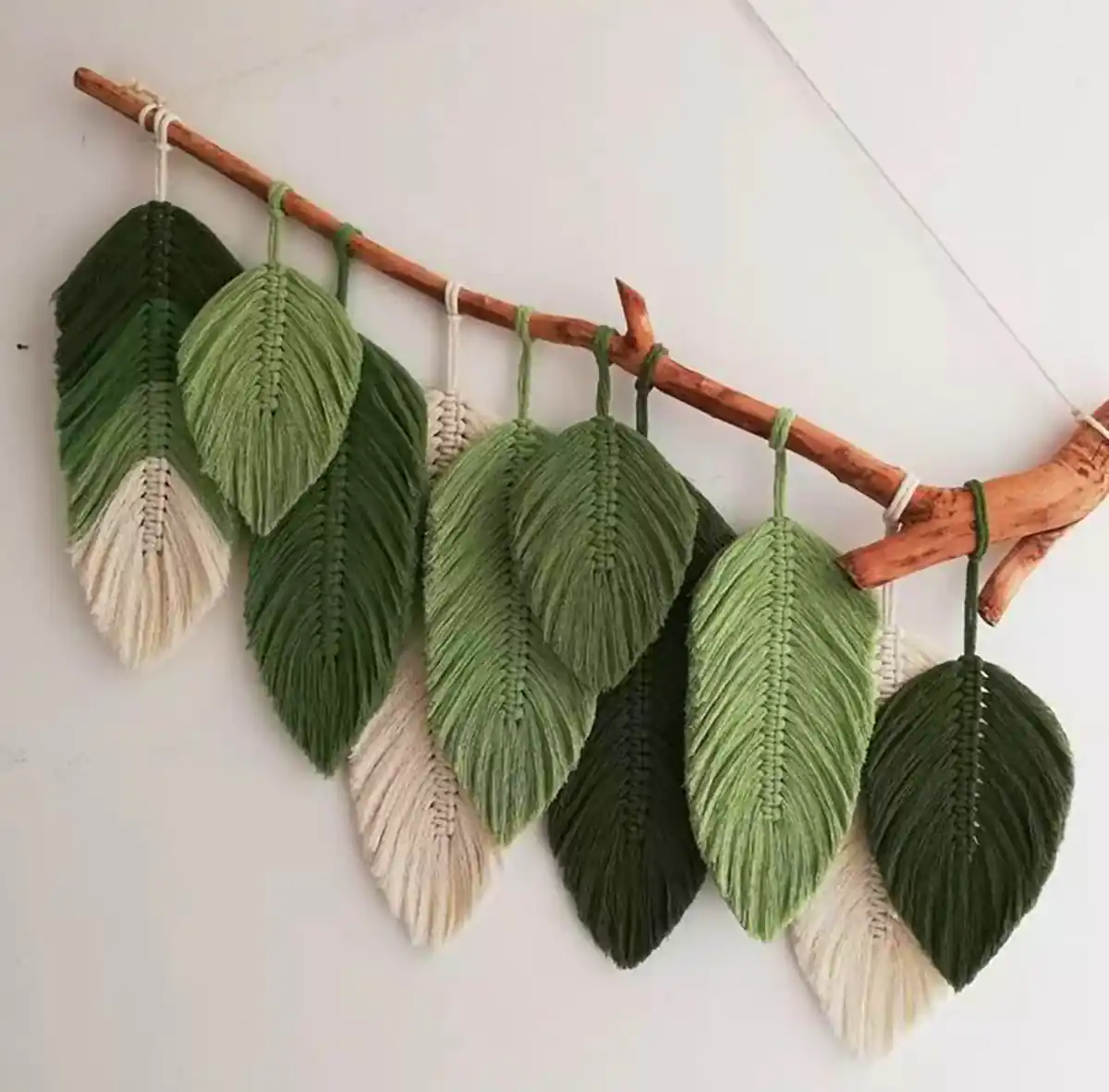 دیوارکوب مکرومه برگ سبز 