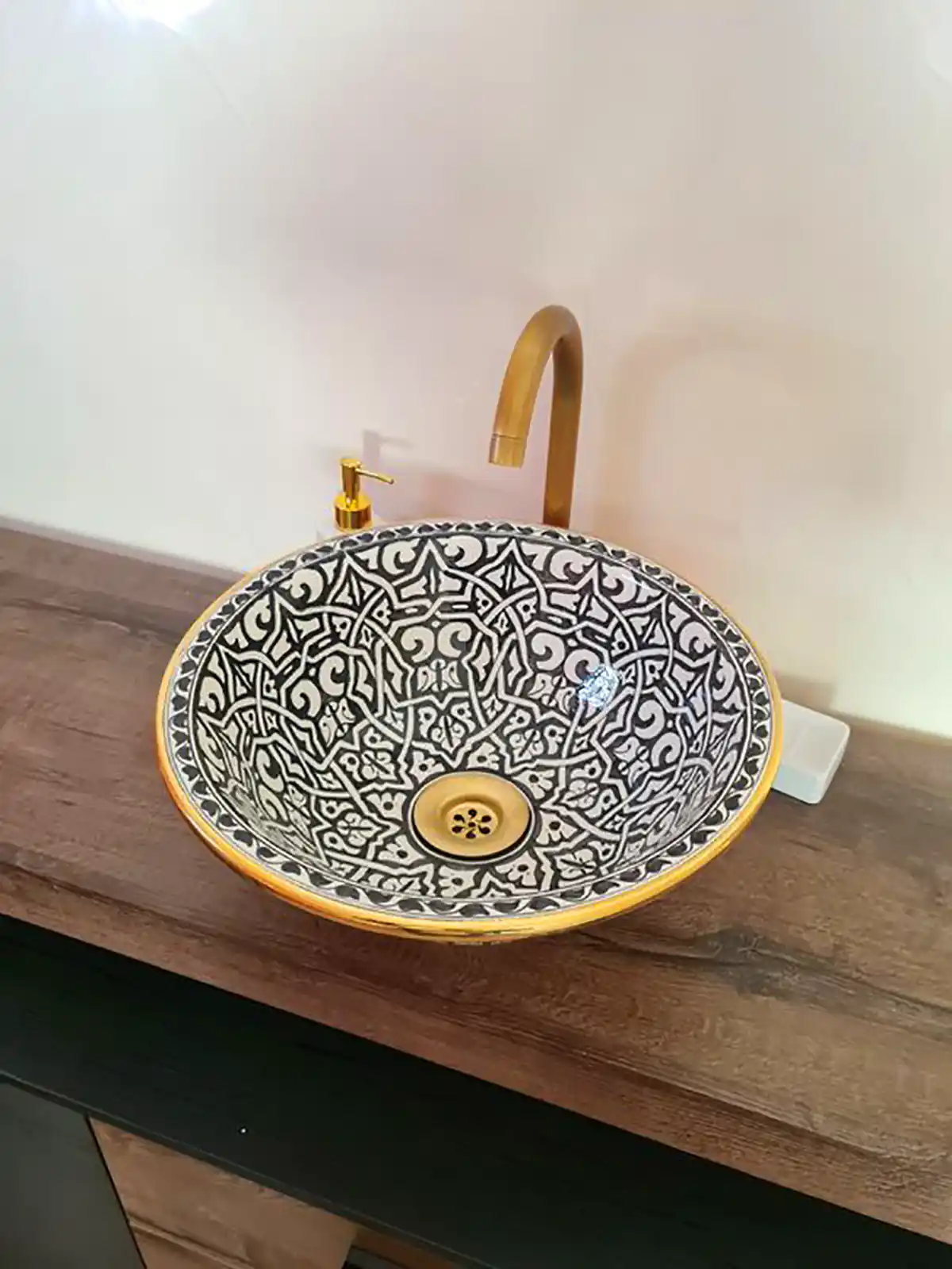 روشویی سنتی شیک