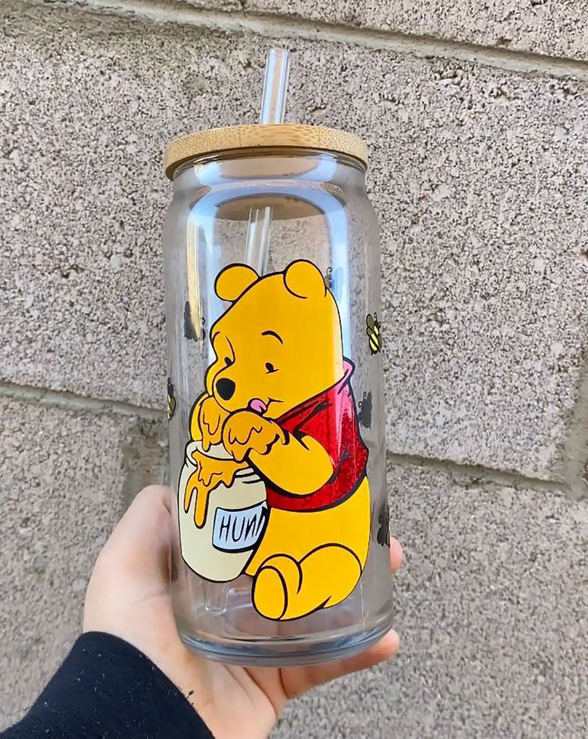 ماگ شیشه‌ای ساده و جذاب