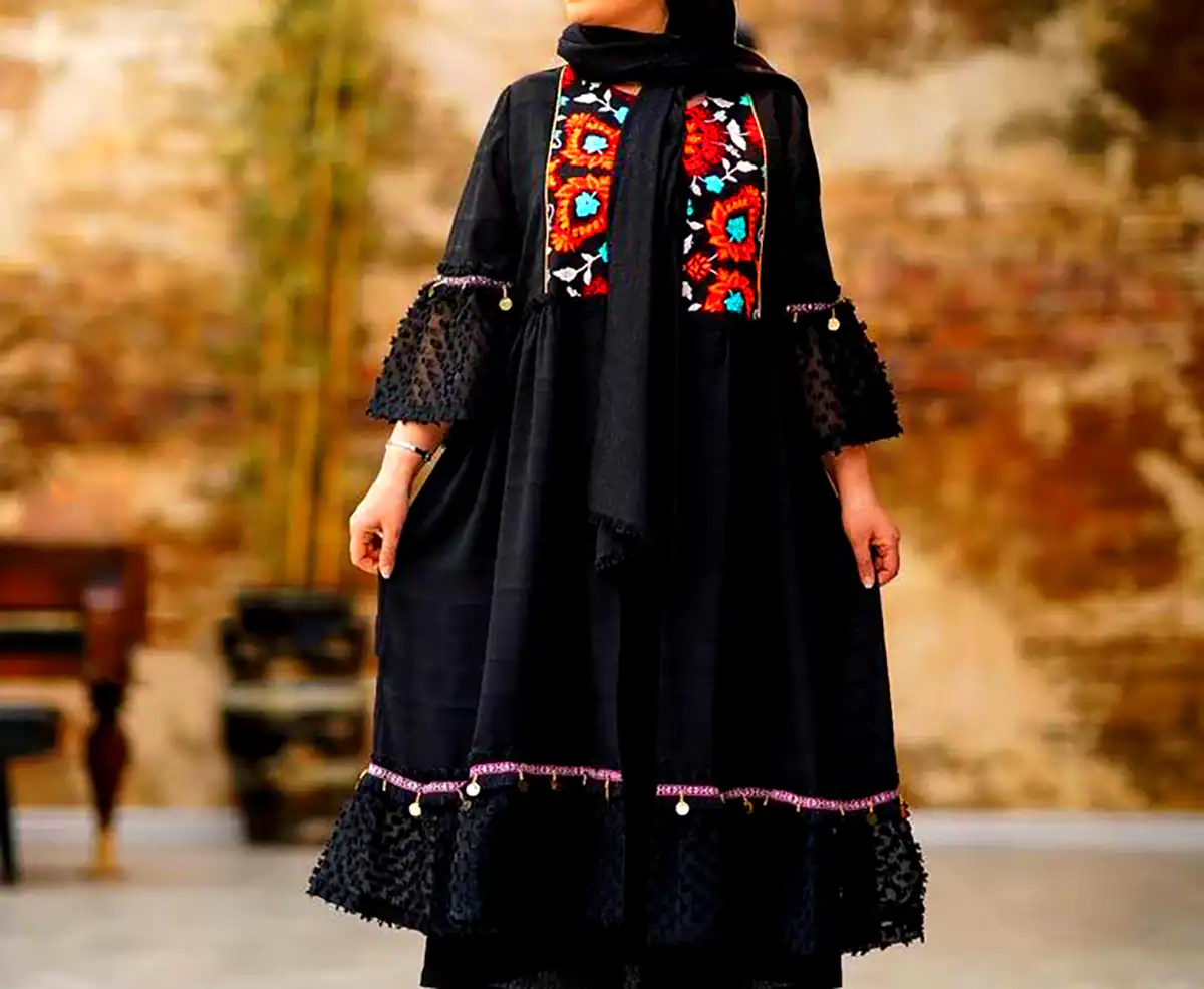 مانتو بلند با طراحی خلاقانه