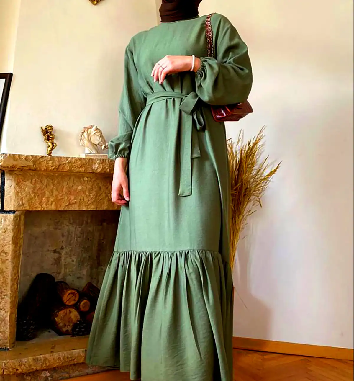 مانتو بلند با طراحی خلاقانه