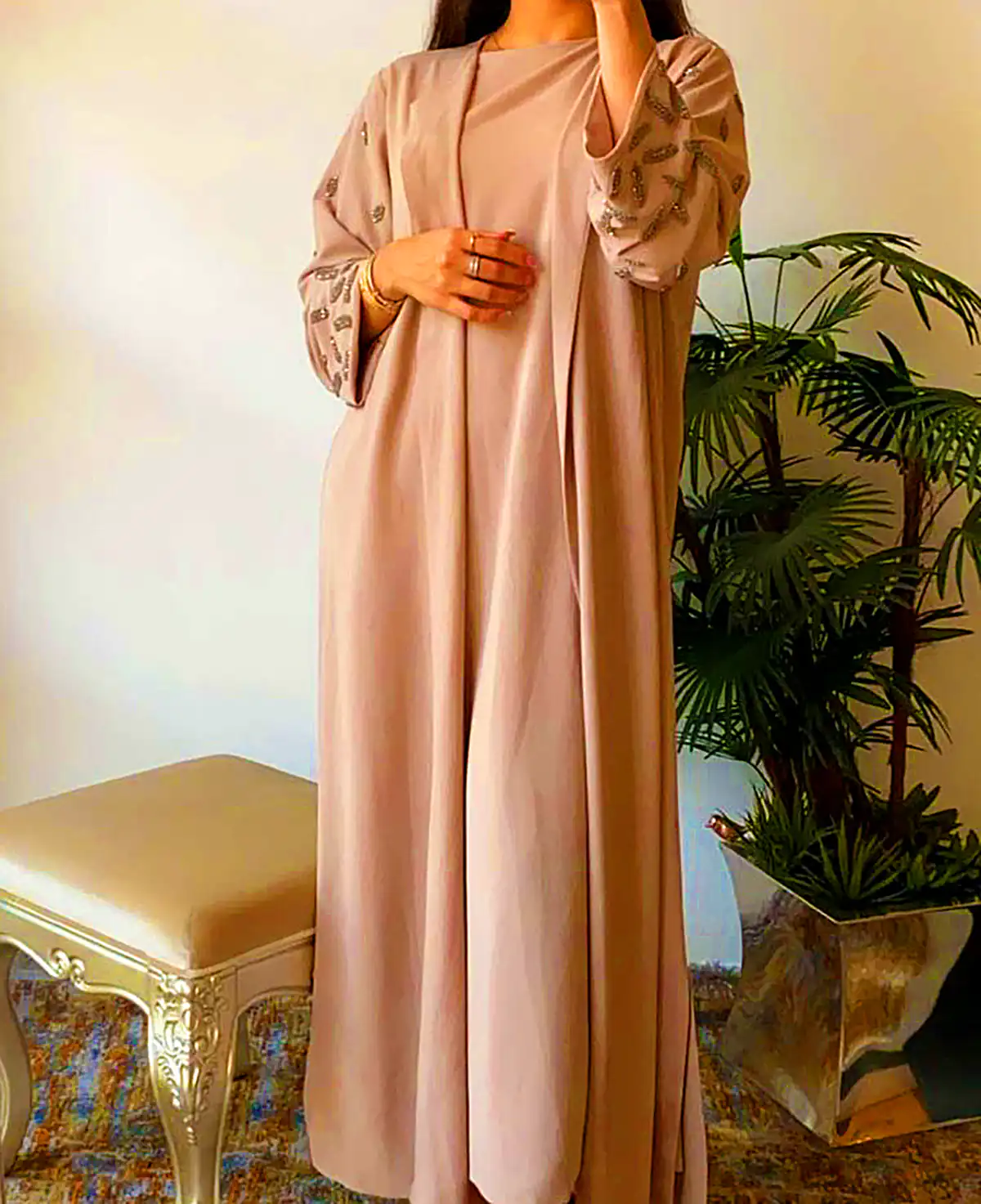 عبا نخی شیک
