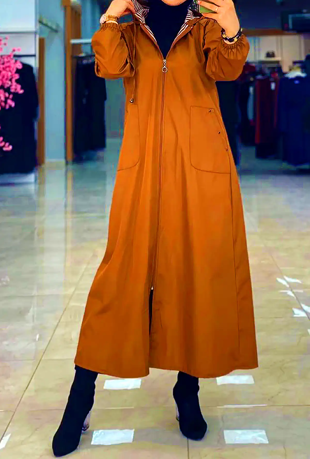 عبا نخی شیک