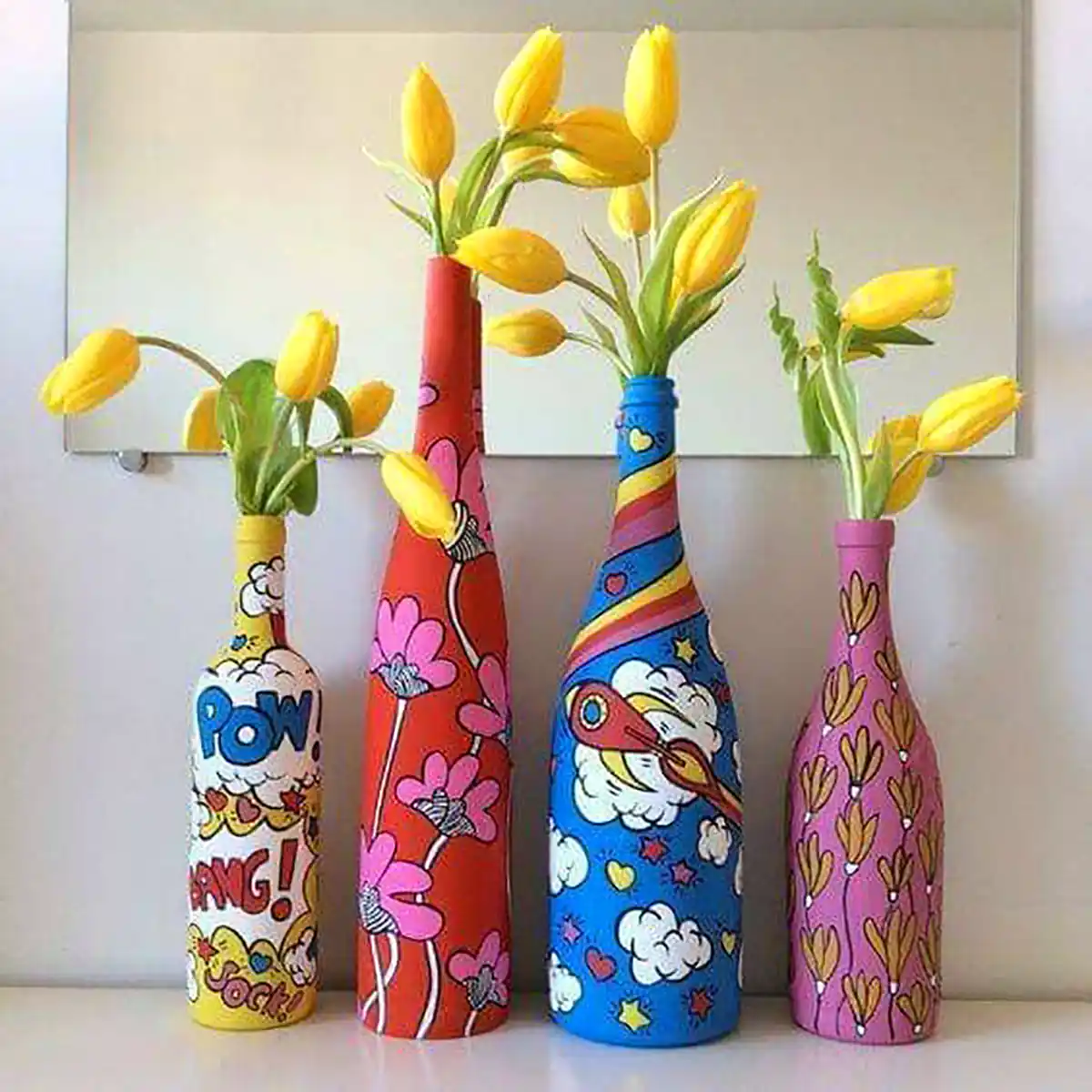 بطری شیشه ای رنگی رنگی