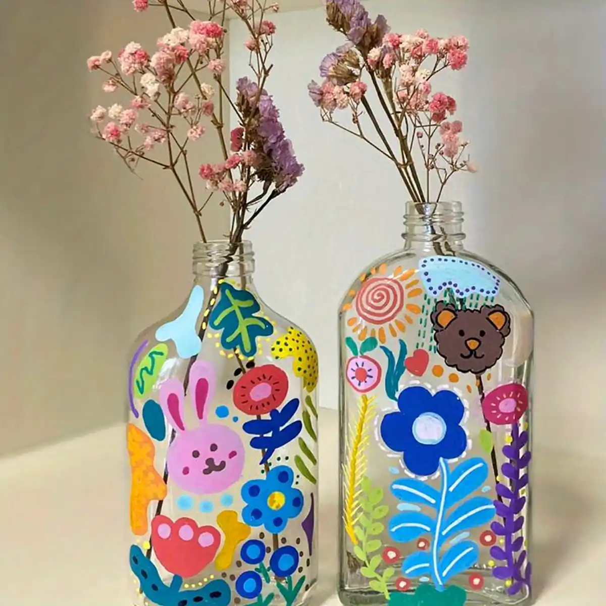 بطری شیشه ای رنگی رنگی