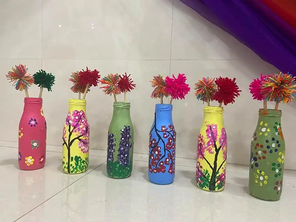 بطری شیشه ای رنگی رنگی