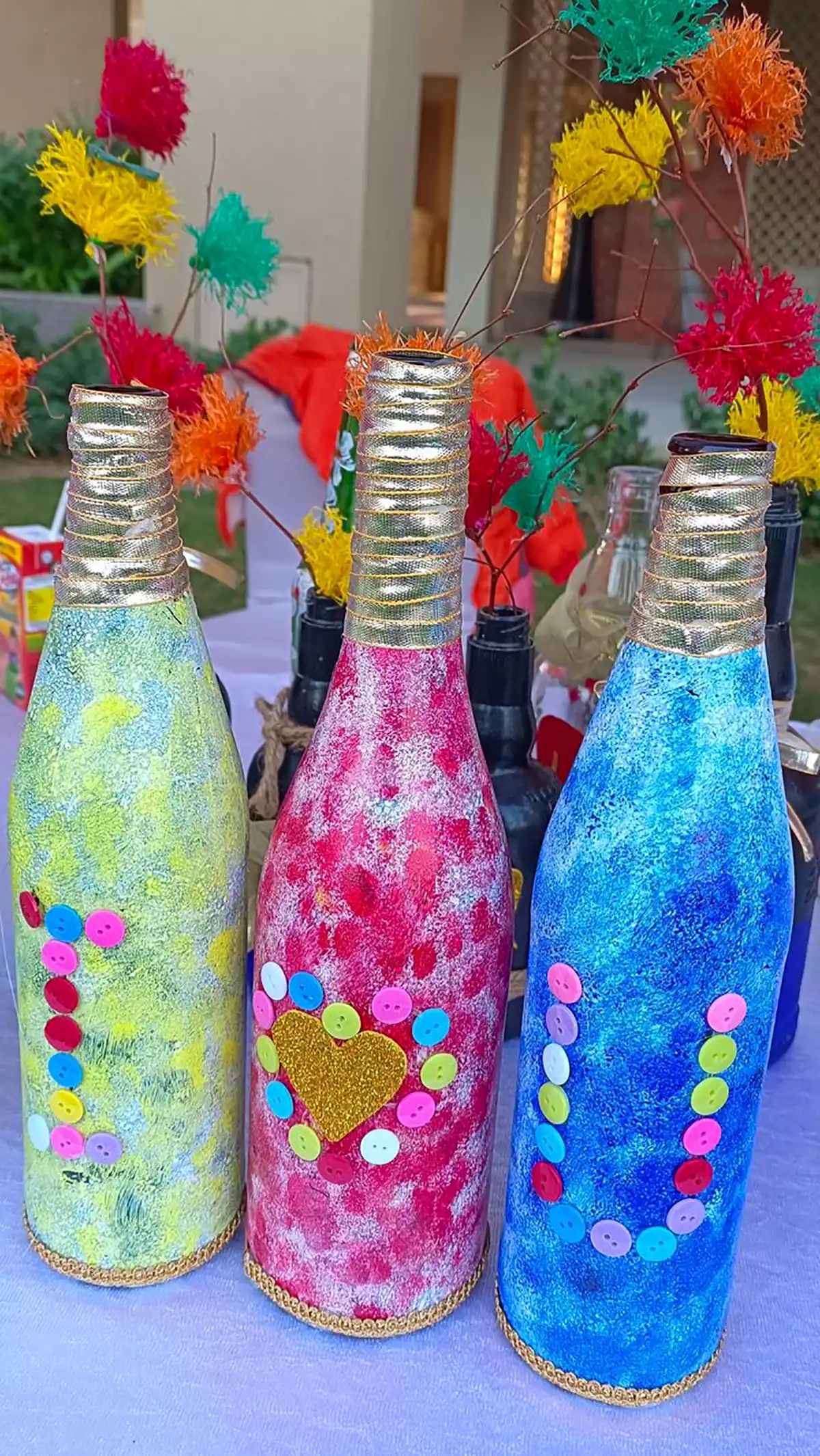 بطری شیشه ای رنگی رنگی