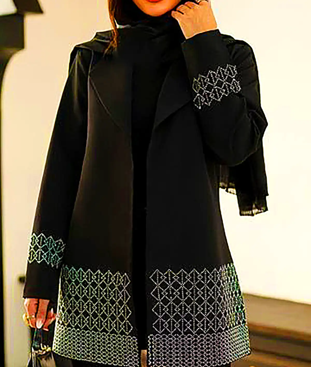 مانتو مشکی ژاکارد