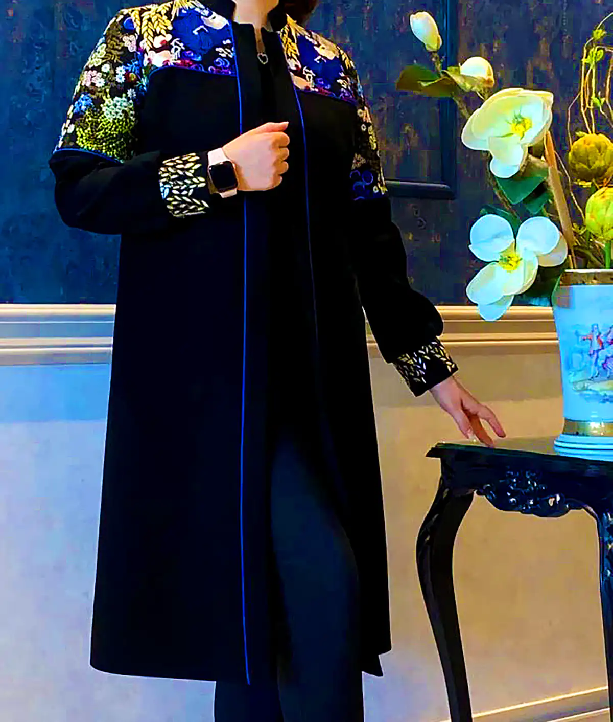 مانتو مشکی ژاکارد