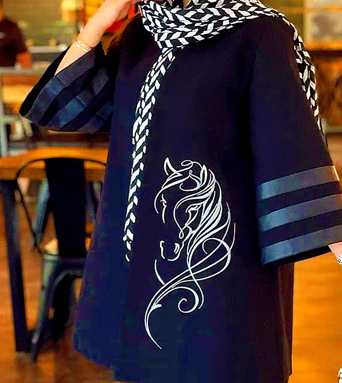 مانتو مشکی ژاکارد
