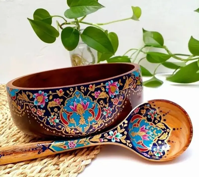 ظروف تذهیبی ایرانی