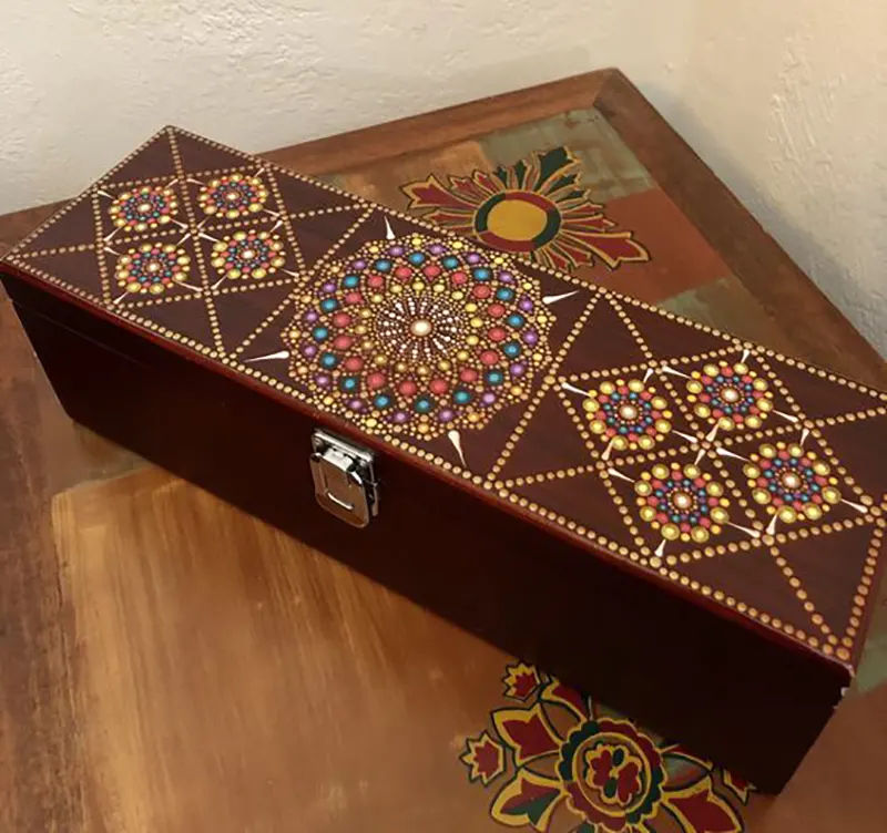 ظروف تذهیبی ایرانی