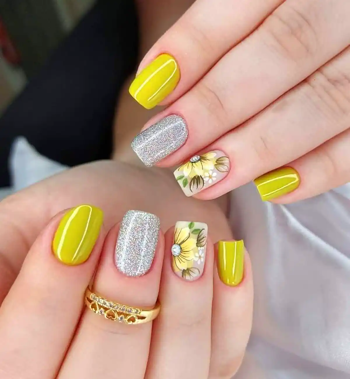 مدل خاص و زیبای ژلیش ناخن